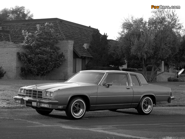 Photos of Buick LeSabre Limited Coupe (P37) 1983 (640 x 480)