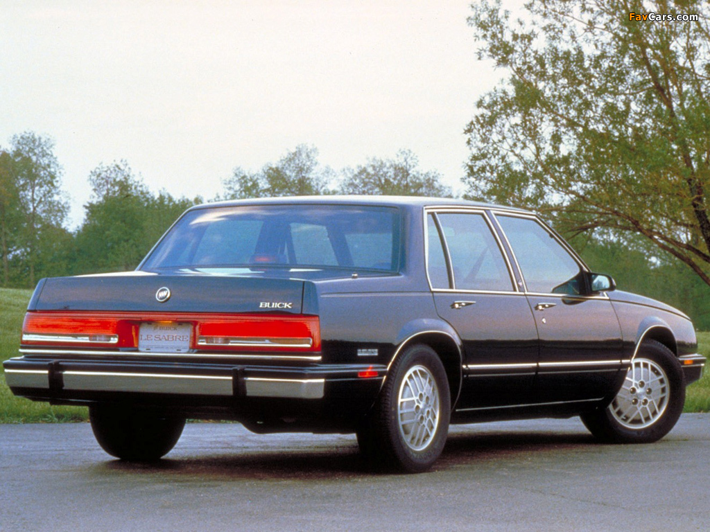 Photos of Buick LeSabre Sedan 1990–91 (1024 x 768)