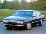 Pictures of Buick LeSabre Sedan 1990–91