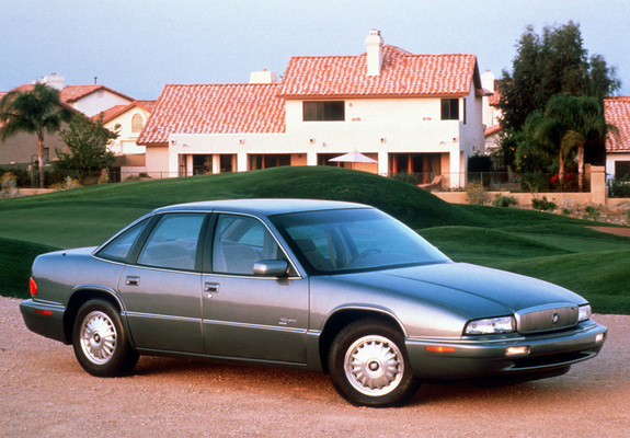 Buick Regal Sedan 1995–97 photos