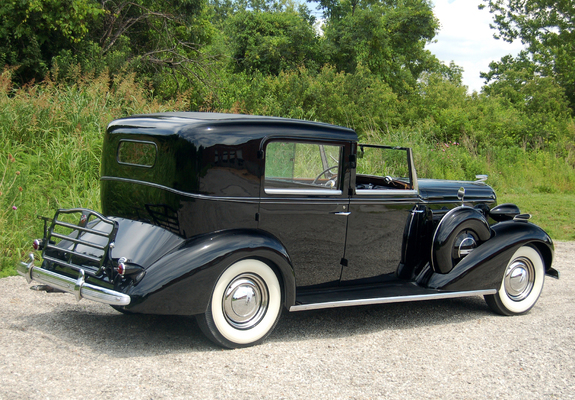 Images of Buick Roadmaster Town Car by Brewster (80) 1936