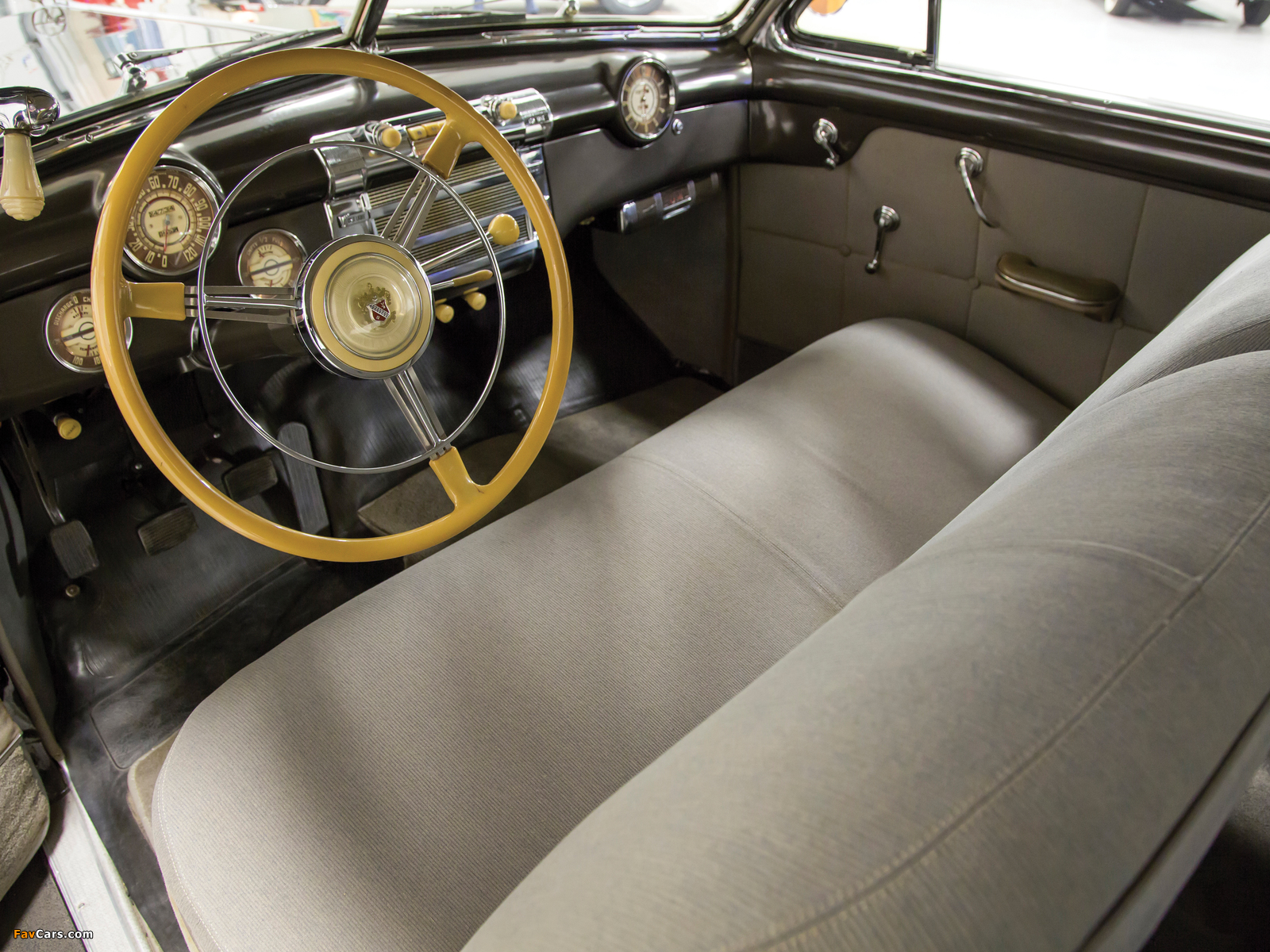 Pictures of Buick Roadmaster Sedanet (76S-4707) 1946 (1600 x 1200)