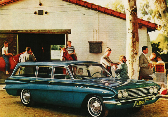 Photos of Buick Special Wagon 1961