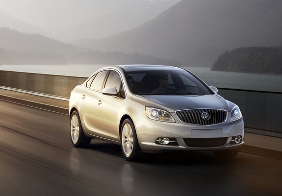 Images of Buick Verano 2011
