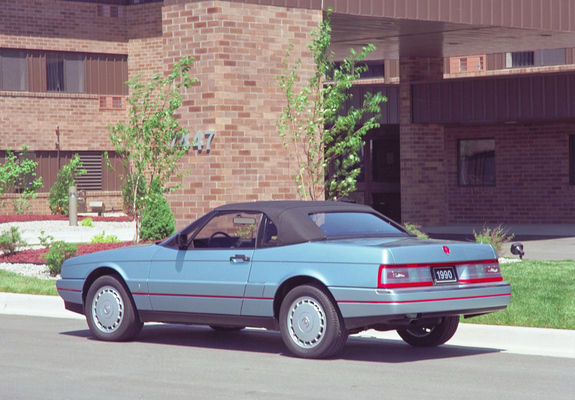 Cadillac Allanté 1987–93 pictures