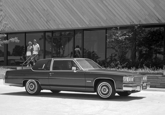 Cadillac Fleetwood Brougham dElegance Coupe 1982–85 pictures