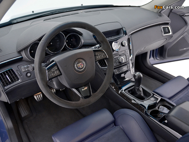 Cadillac CTS-V Stealth Blue Edition 2013 photos (640 x 480)