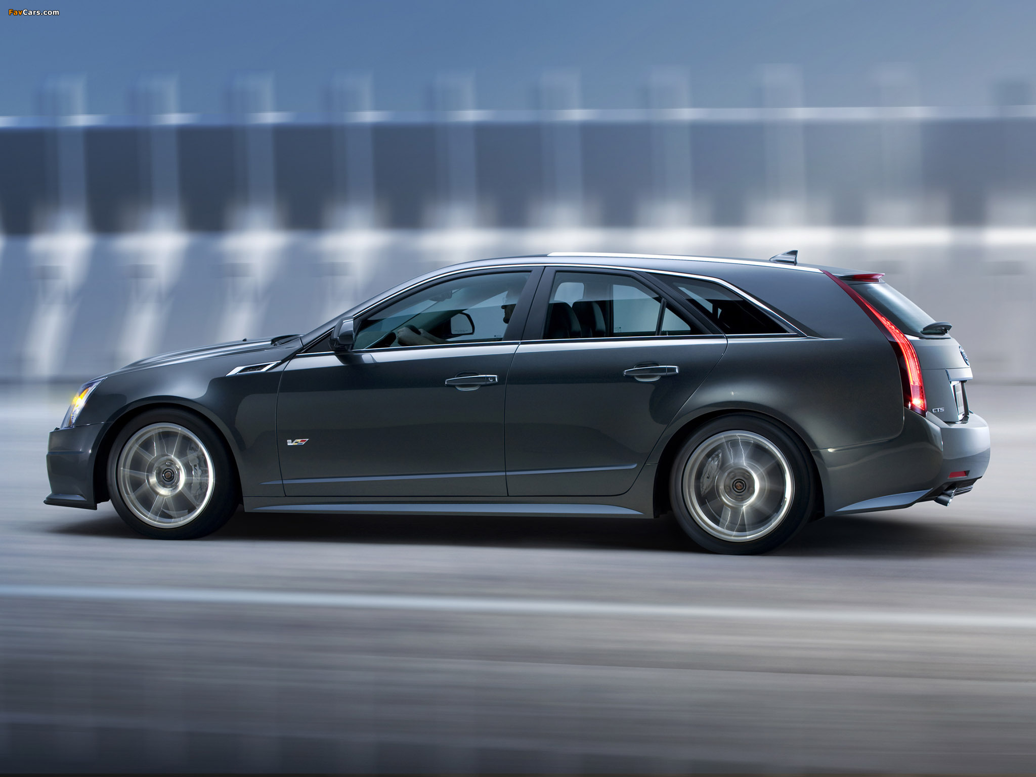 Images of Cadillac CTS-V Sport Wagon 2010 (2048 x 1536)