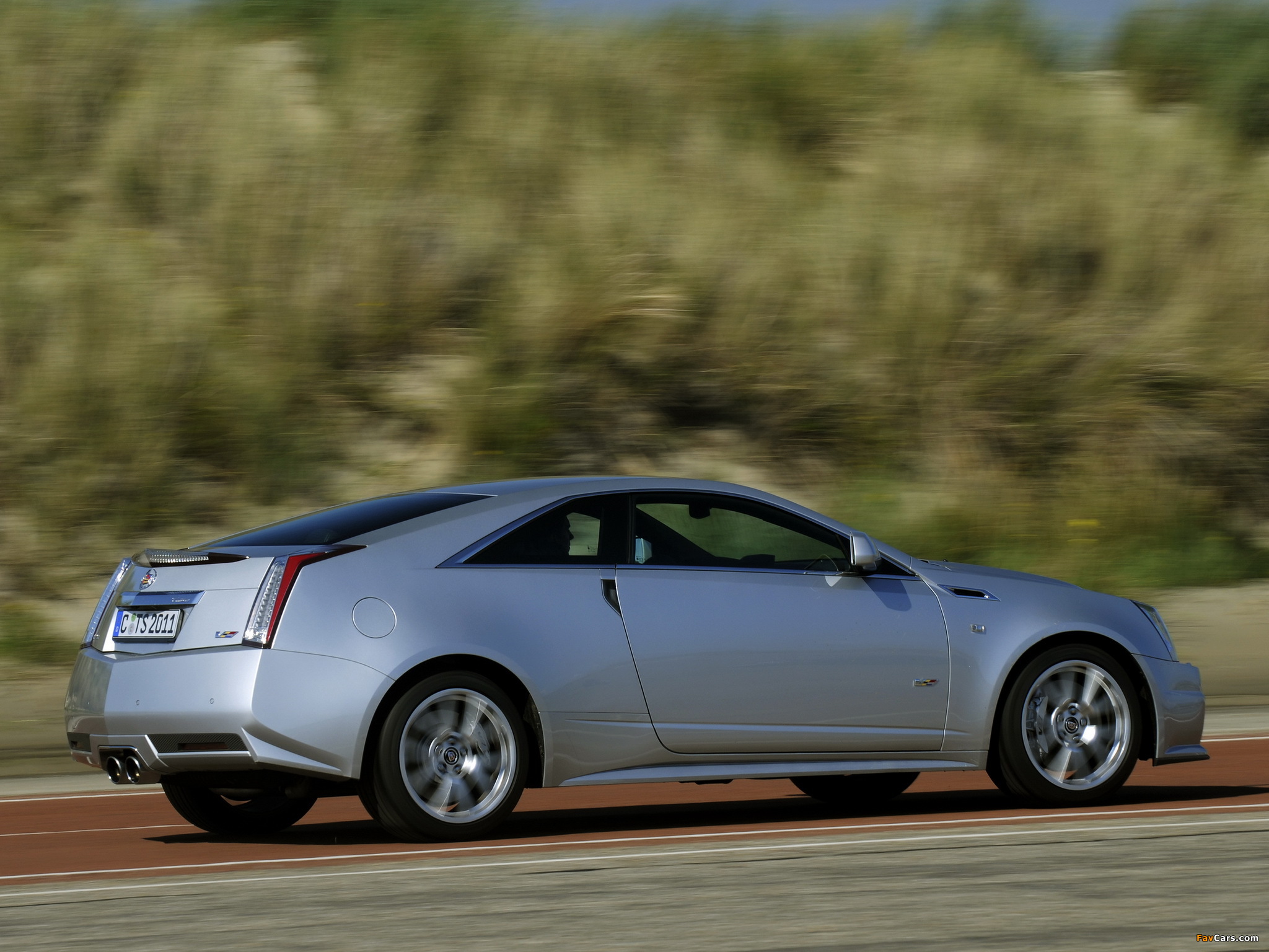 Photos of Cadillac CTS-V Coupe EU-spec 2010 (2048 x 1536)