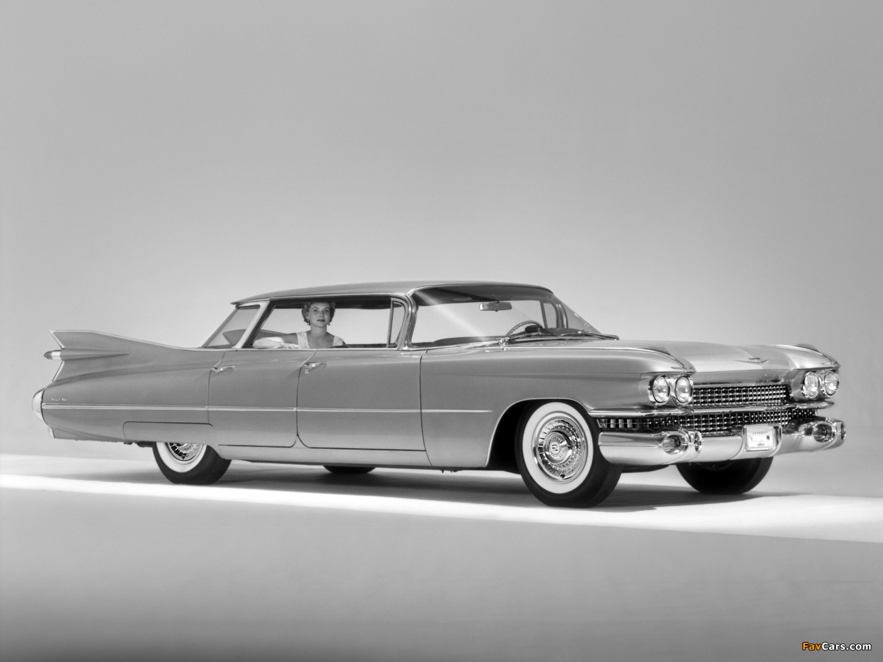 Cadillac DeVille 4-window Sedan (6339B) 1959 pictures (1280 x 960)