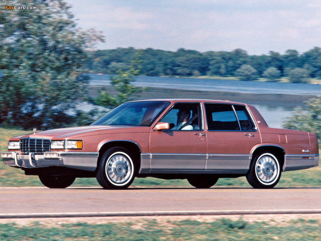 Cadillac Sedan de Ville 1989–93 photos (1024 x 768)