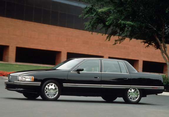 Cadillac DeVille Concours 1994–96 images