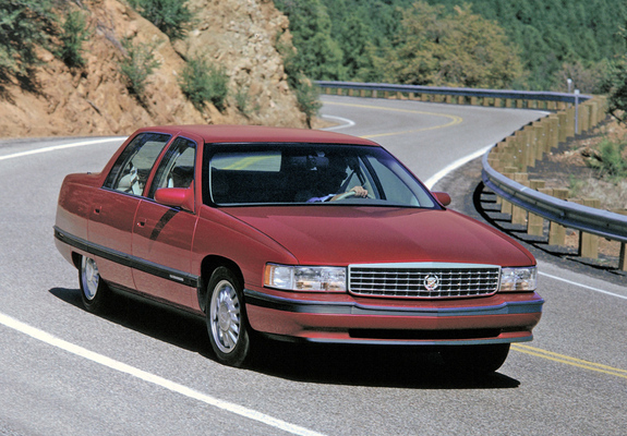 Cadillac DeVille Concours 1994–96 photos