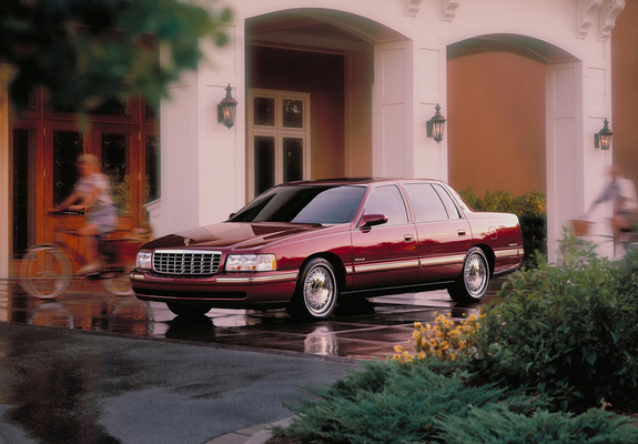 Images of Cadillac DeVille dElegance 1997–99
