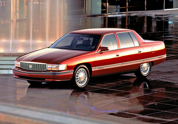 Pictures of Cadillac DeVille Concours 1994–96