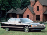 Pictures of Cadillac DeVille Concours 1994–96