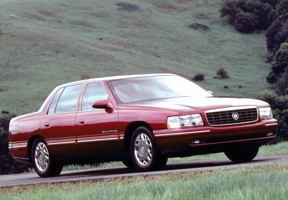 Pictures of Cadillac DeVille Concours 1997–99