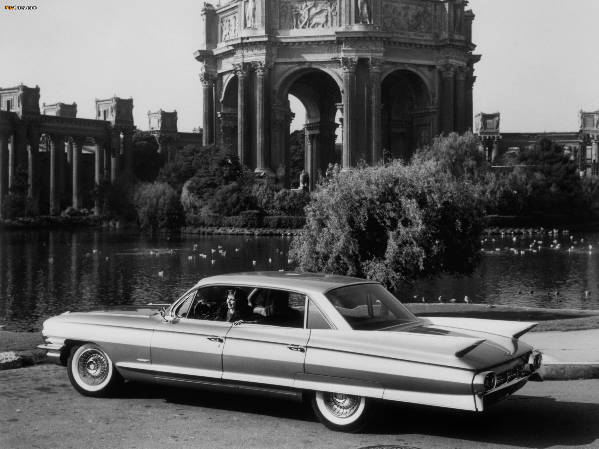 Cadillac Sixty-Two Sedan de Ville 6-window (6329L) 1961 wallpapers (1920 x 1440)