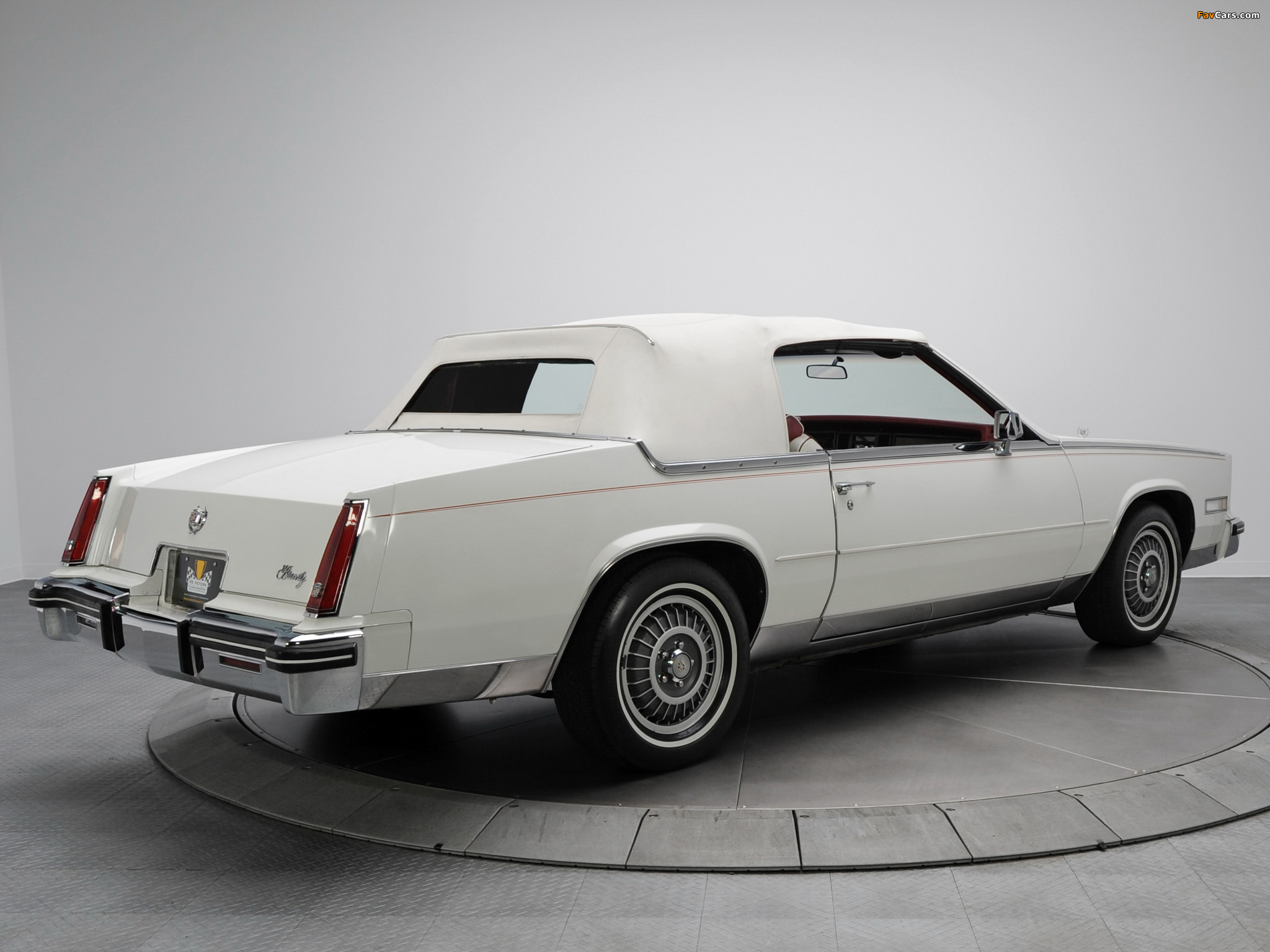 1984–85 Cadillac Eldorado Biarritz Convertible 1983–85 wallpapers (2048 x 1536)