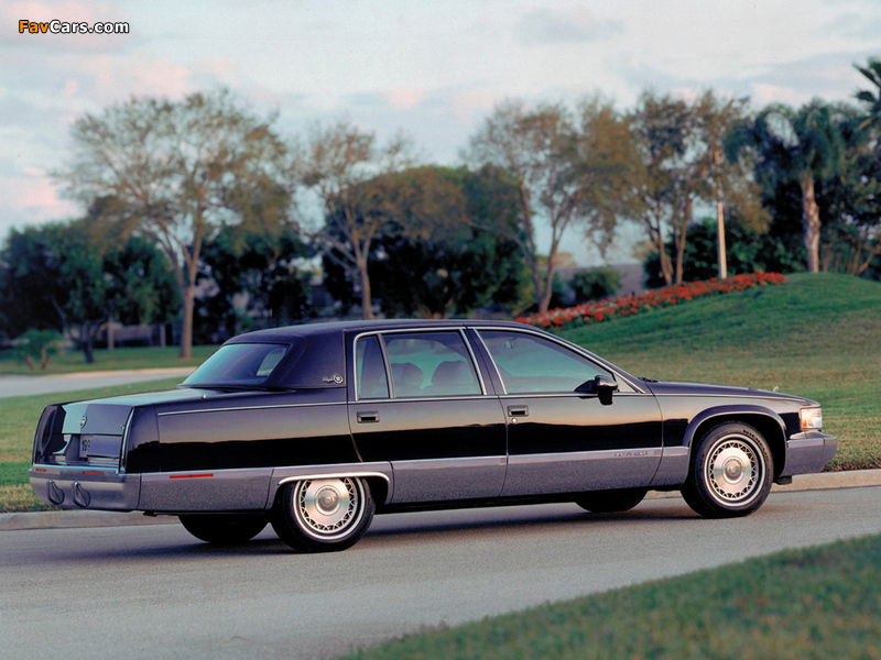 Cadillac Fleetwood 1993–96 wallpapers (800 x 600)