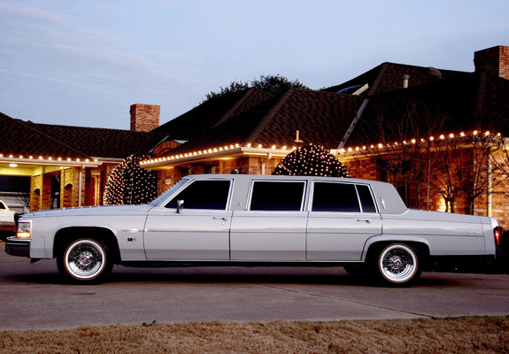 Images of Cadillac Fleetwood Executive Limousine by Moloney 1980