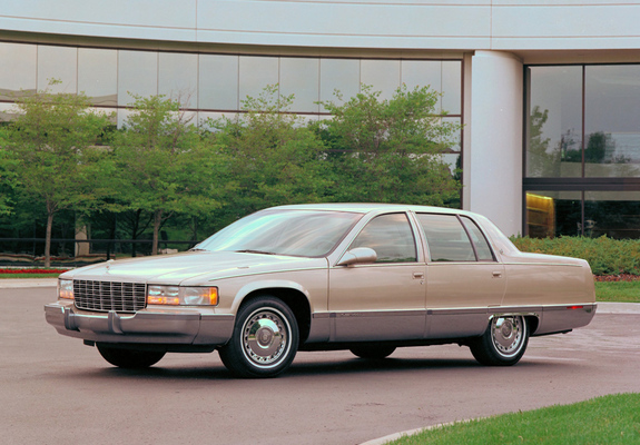 Images of Cadillac Fleetwood 1993–96