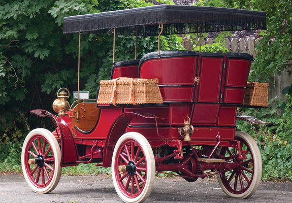 Pictures of Cadillac Model B Surrey 1904