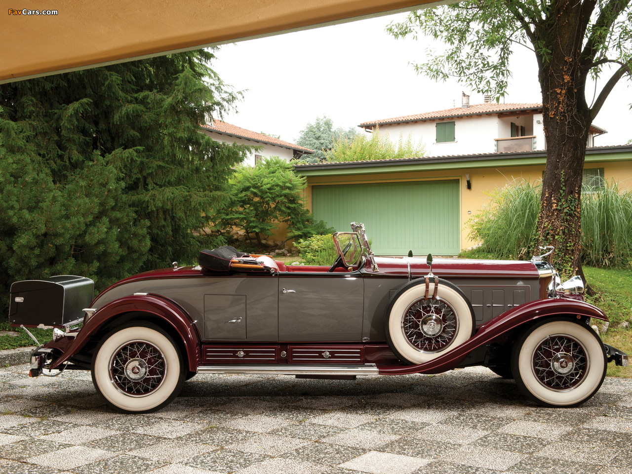 Cadillac V16 452 Roadster 1930 wallpapers (1280 x 960)