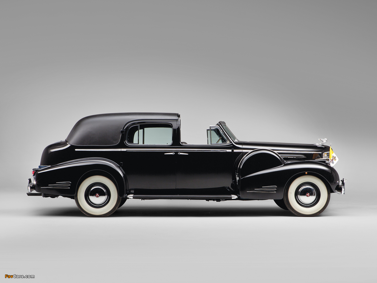Cadillac V16 Series 90 Ceremonial Town Car by Fleetwood 1938 images (1280 x 960)