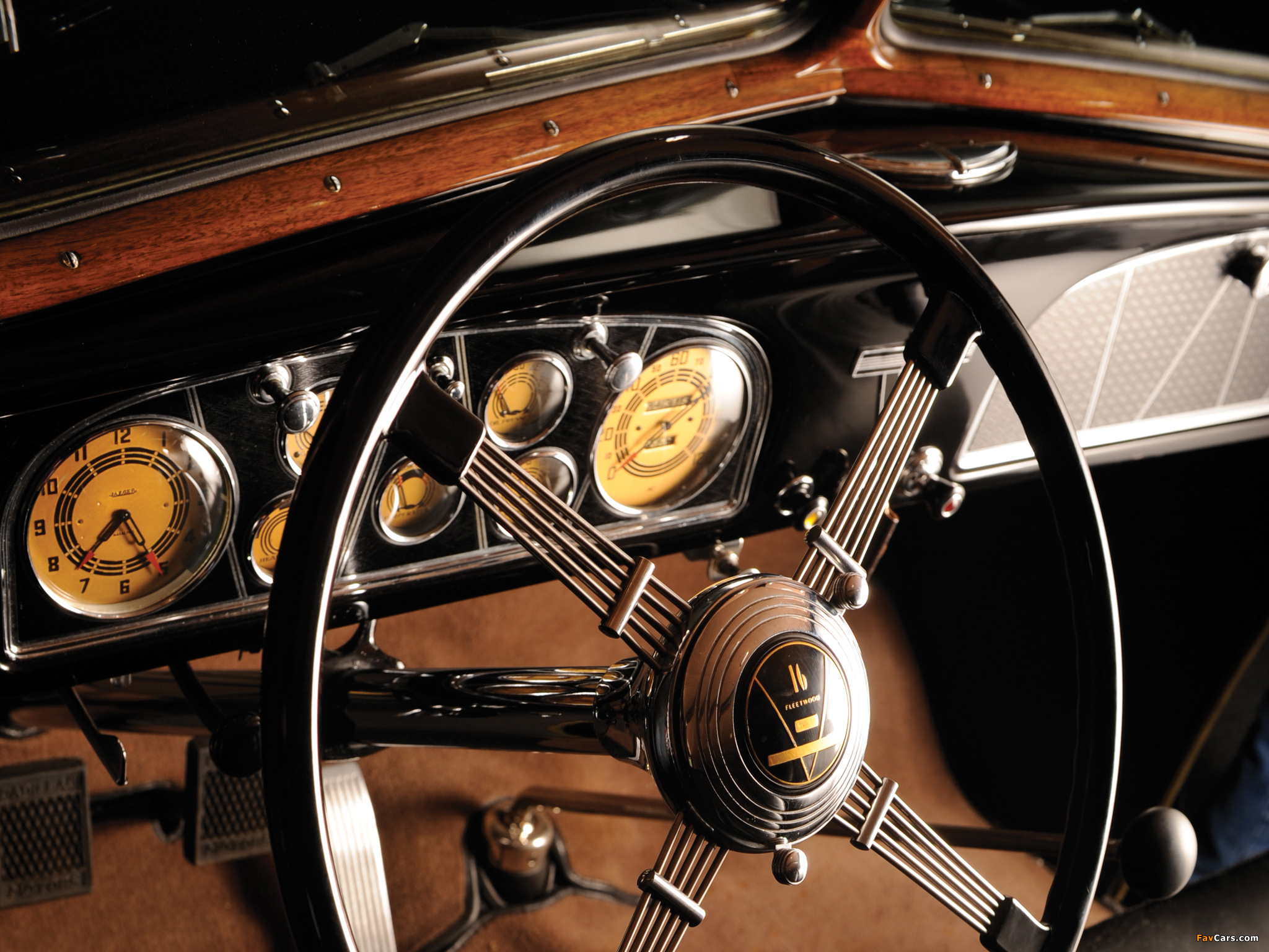 Images of Cadillac V16 Series 90 Custom Imperial Cabriolet by Fleetwood 1937 (2048 x 1536)
