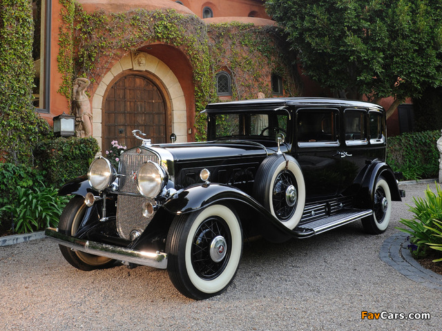 Photos of Cadillac V16 452 Armored Imperial Sedan by Fleetwood 1930 (640 x 480)