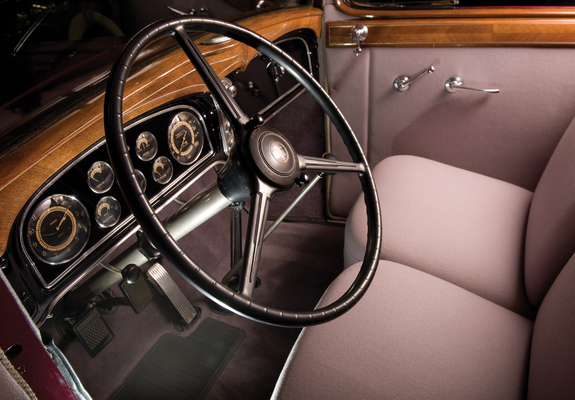 Cadillac V8 355-C Town Sedan by Fleetwood (5330-S) 1933 wallpapers
