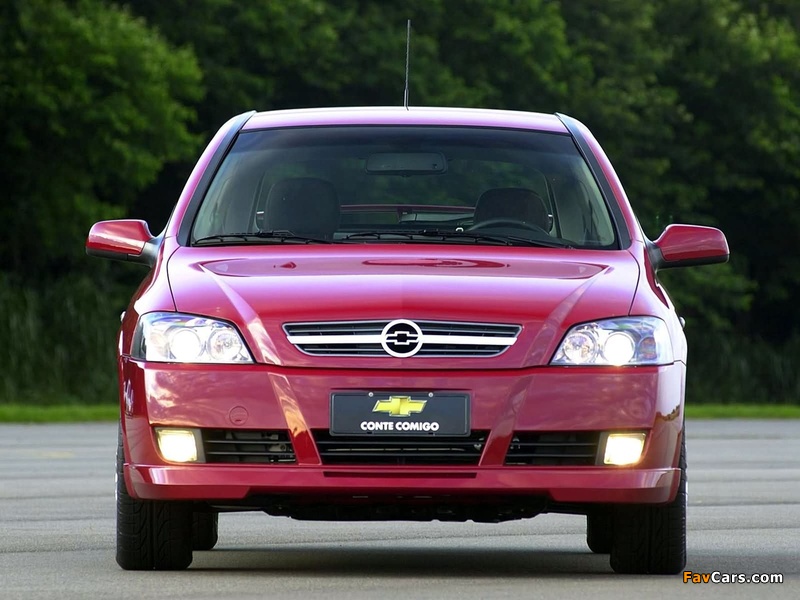 Images of Chevrolet Astra GSi 16V 5-door 2003–05 (800 x 600)