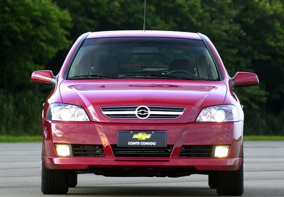 Images of Chevrolet Astra GSi 16V 5-door 2003–05