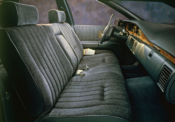 Photos of Chevrolet Caprice Classic 1991–93