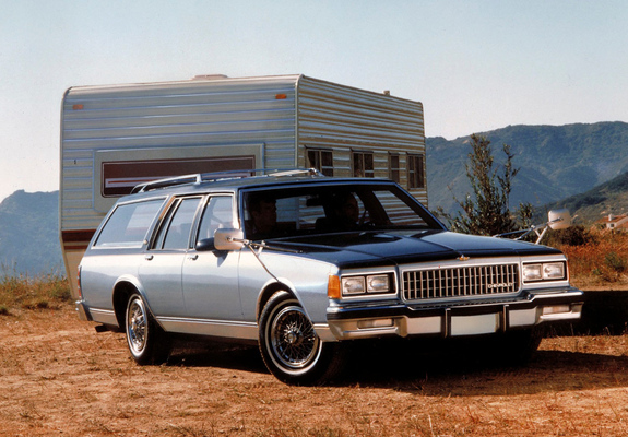 Chevrolet Caprice Estate Wagon 1986 wallpapers