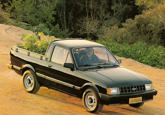  Fotos de Chevrolet Chevy 500 1983–95
