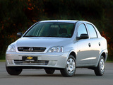 Pictures of Chevrolet Corsa Sedan 2002