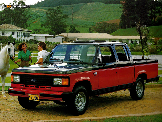 Chevrolet D-20 Crew Cab 1987 photos (640 x 480)
