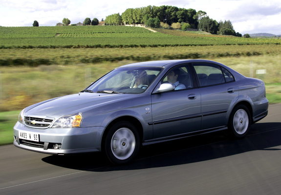 Photos of Chevrolet Evanda 2004–06