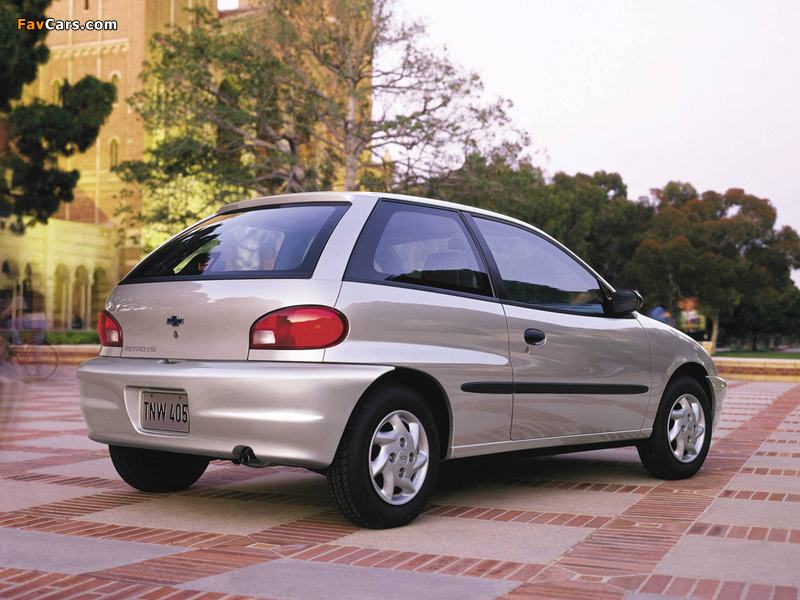 Images of Chevrolet Metro Coupe 1998–2001 (800 x 600)