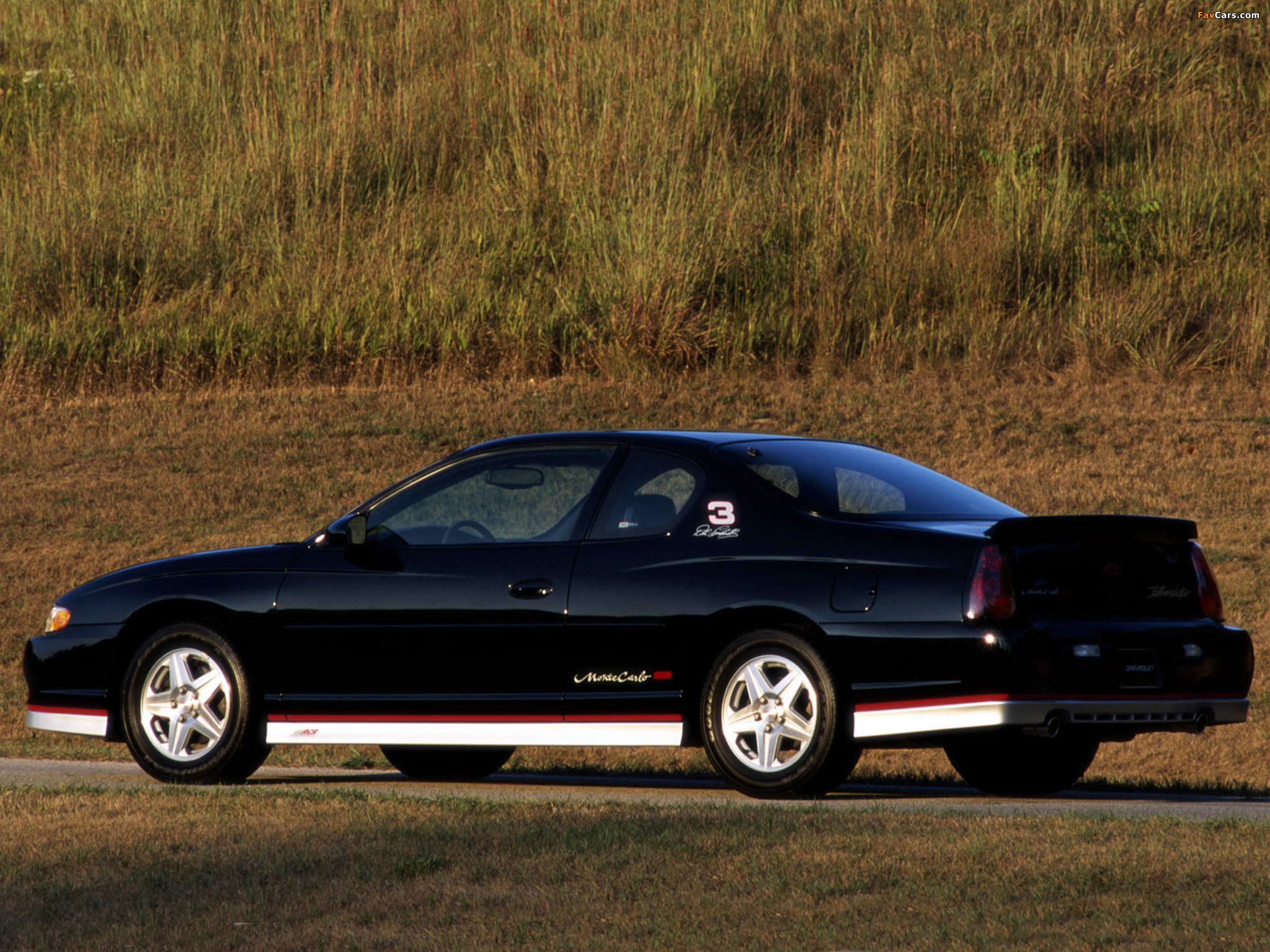Chevrolet Monte Carlo SS Dale Earnhardt Signature Edition 2001–02 wallpapers (2048 x 1536)
