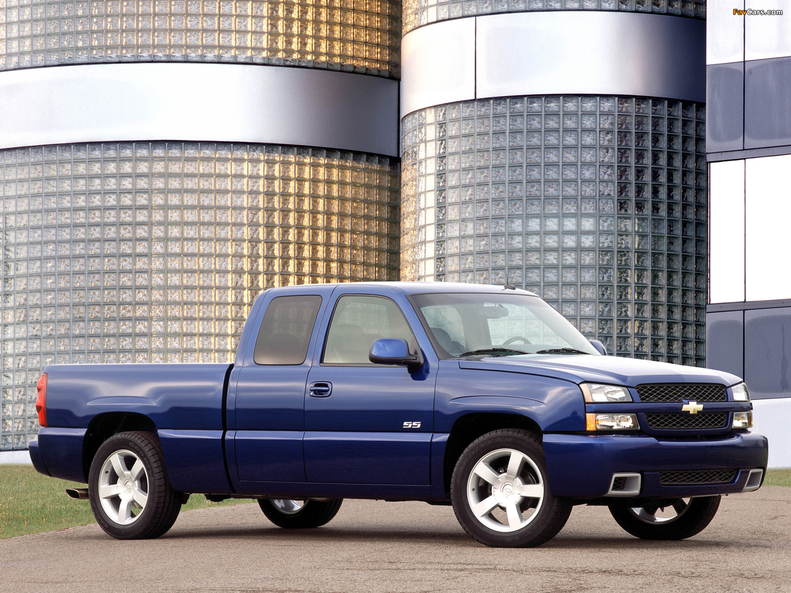 Chevrolet Silverado SS Extended Cab 2002–07 pictures (1600 x 1200)