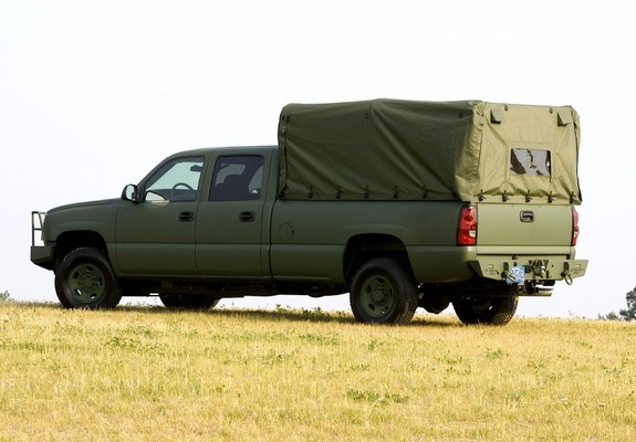Chevrolet Silverado Military Vehicle 2004–06 photos