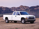 Images of Chevrolet Silverado Extended Cab 1999–2002