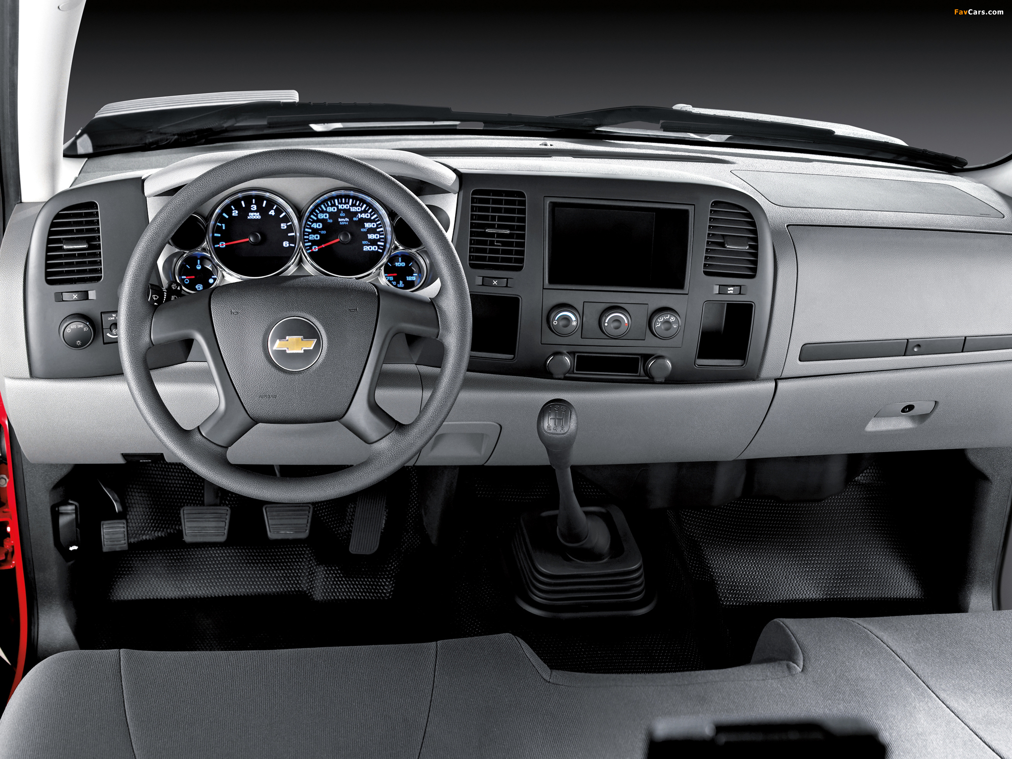 Images of Chevrolet Silverado 3500 HD Chassis Cab 2010–13 (2048 x 1536)