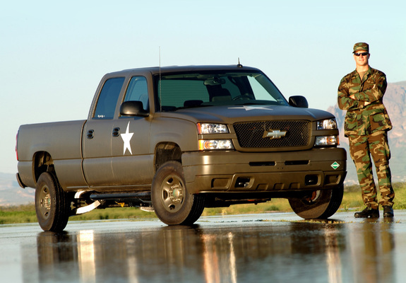 Pictures of Chevrolet Silverado Hydrogen Military Vehicle 2005