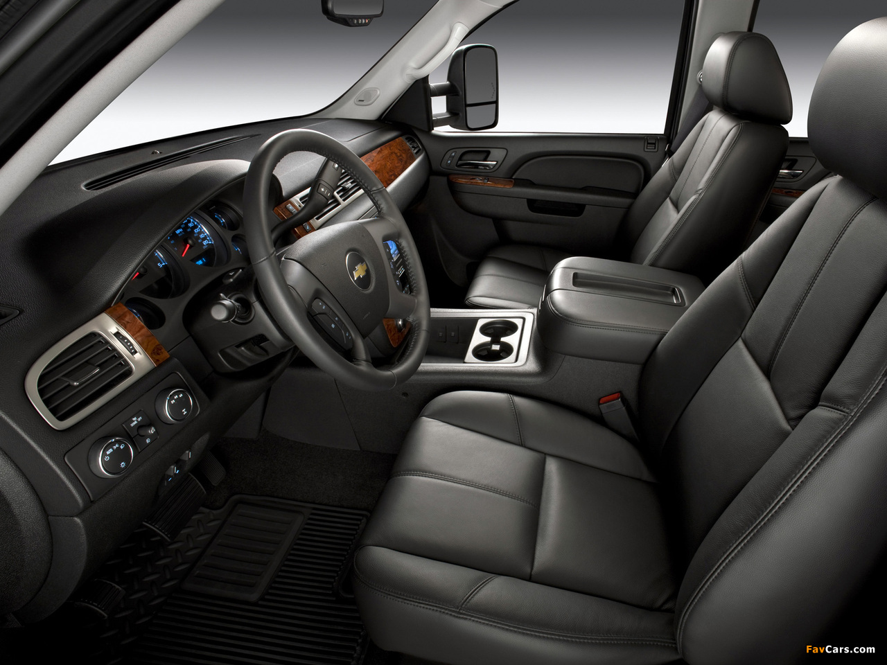 Pictures of Chevrolet Silverado 2500 HD Z71 Crew Cab 2010–13 (1280 x 960)