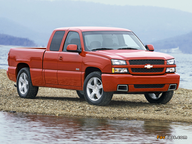 Chevrolet Silverado SS Extended Cab 2002–07 wallpapers (640 x 480)