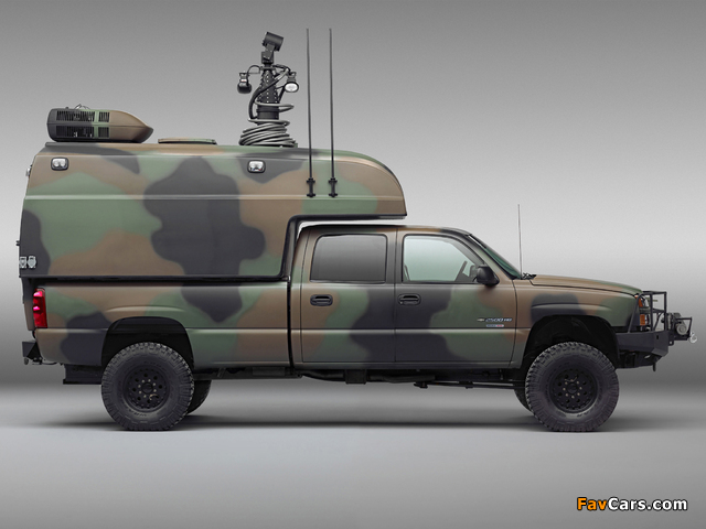 Chevrolet Silverado Military Vehicle 2004–07 wallpapers (640 x 480)